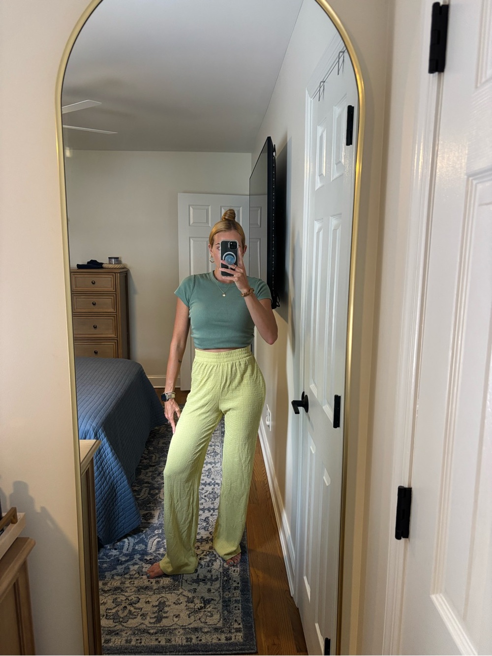 NWT Pretty garbage green gauze pants size leg high waisted medium